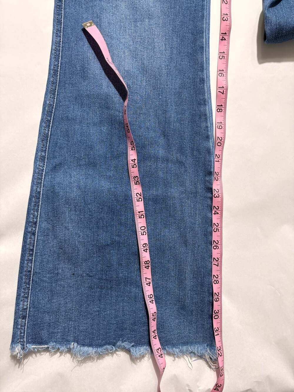 Judy Blue women’s Mid-Rise Raw Hem Flare Leg Denim Jeans Size 16W - Picture 7 of 11